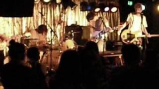 DreamTwins - Swimming in Shit (Live at Ding Dong Lounge '09)
