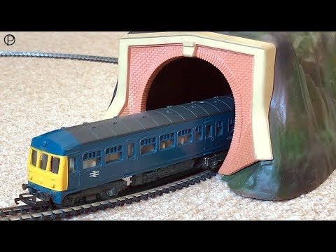 Tri-ang Hornby RS.603 Local Diesel Set with R.576 Tunnel