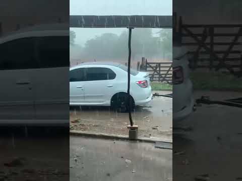 Chuva de granizo em Arraial, no sul do Piauí. Em dois dias, dois registros de granizo no estado.