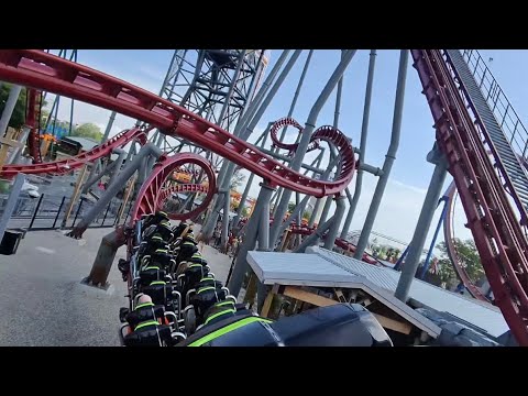 Back row point of view footage of Siren’s Curse