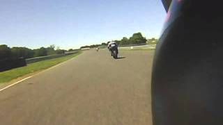 Vidéo Circuit le Vigeant - Filmé de dos - Pilote Christophe -GSXR 750 - 16 aout 2011 par chrisfly007