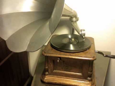 I'm a Lonesome Little Raindrop - Victor Roberts (Billy Jones)