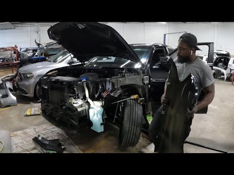 2022 Volkswagen atlas how to take the fender and headlight off the vehicle
