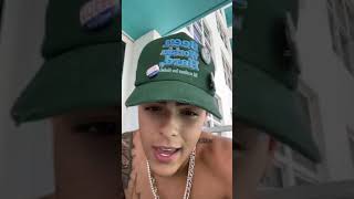 Lunay live cantando "Prendemos" &amp; "Victoria"