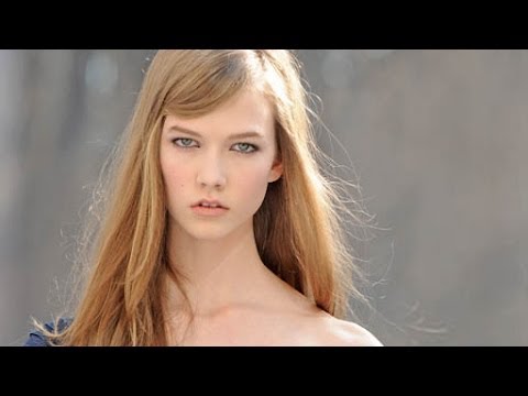 Karlie Kloss / Alberta Ferretti Fall/Winter 2008 Fashion Show