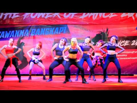 2017-03-25 #2# W i S  cover 2NE1 @TAWANNA BANGKAPI