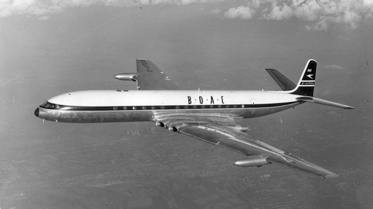 De Havilland Comet - The World's First Jet Airliner