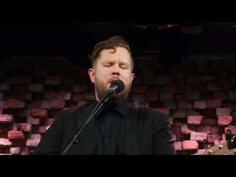 Samae Koskinen: Kaikki on perseestä (paitsi sä) / G Livelab, 2018