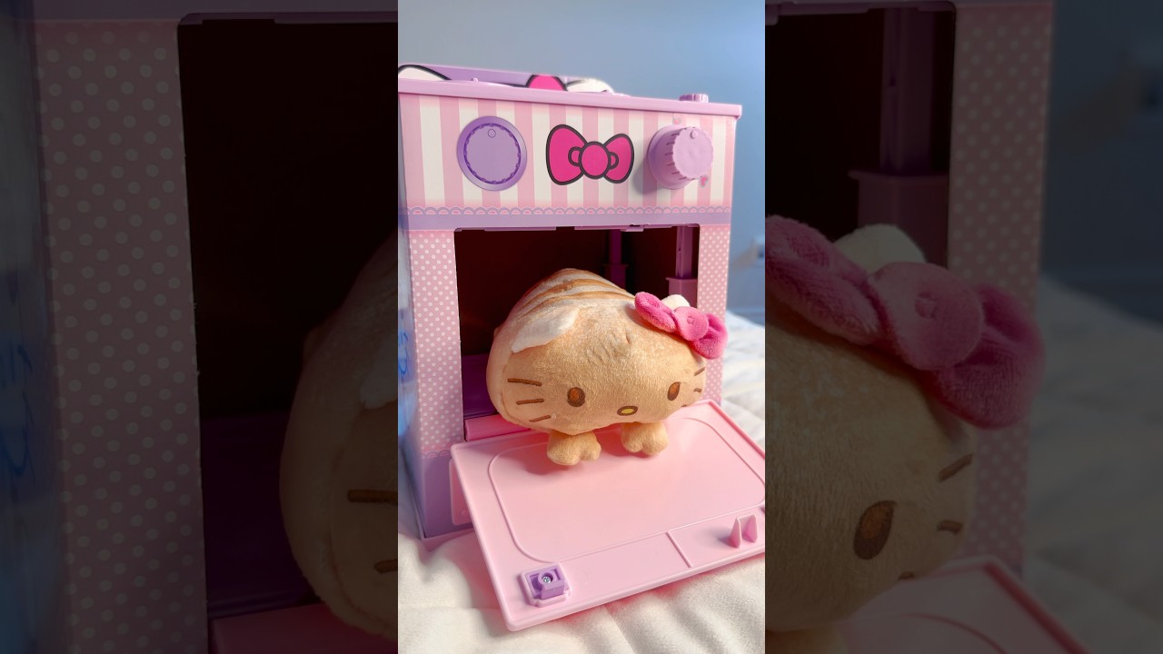 Let’s bake a Hello Kitty Plushie ASMR ! #asmr #asmrsounds #hellokitty #toy #toyasmr #sanrio #kawaii