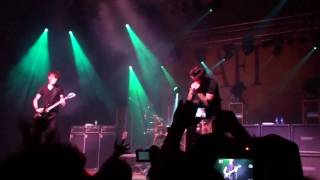 AFI - I Am Trying Very Hard To Be Here / Kill Caustic (live 2010).