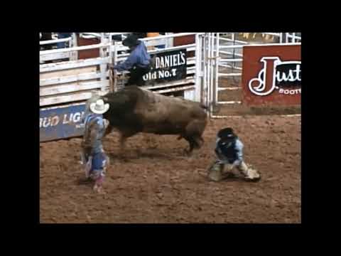 Owen Washburn vs Mr. Goodbar - 95 PBR Irving (82 pts)