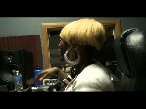 @Jewleyy Bee @Vitto Valentino @tooncheboss