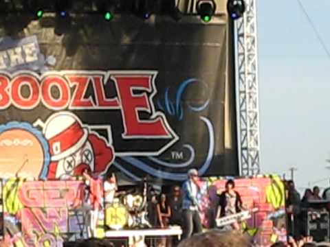 Cobra Starship - Kiss My Sass Live at Bamboozle 2009 5/2/09