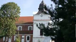 preview picture of video 'Klasztor Benedyktynów  w Mogilnie - bijące dzwony - Benedictine Monastery'