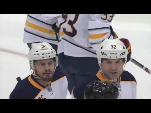 NHL  21.02.2013  Buffalo - Toronto