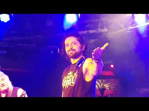 CoreLeoni 04.11.2018 Rockfabrik