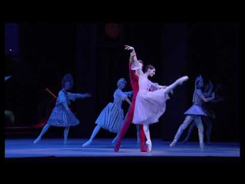 Margarita Shrayner and Semyon Chudin in THE NUTCRACKER | Bolshoi Ballet in Cinema 21/22 season