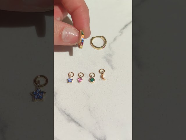 Vídeo relacionado con 1 par de pendientes con luz LED intermitente, para decoración de fiestas de baile, accesorios populares, joyería de día festivo, 1 pair, Diamante de imitación
