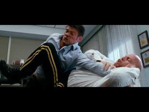 Cena filme Red APOSENTADOS E PERIGOSOS.