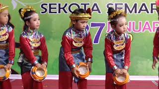 Download lagu Tari Rebana Aceh - TK BHAYANGKARI 05 di Sri Ratu Pemuda Semarang mp3 Download lagu Tari Rebana Aceh - TK BHAYANGKARI 05 di Sri Ratu Pemuda Semarang mp3