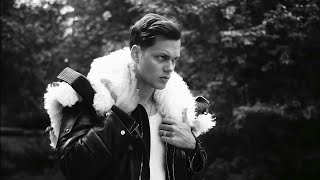 Bill Skarsgård | Derniere Danse