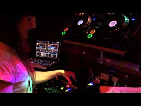 Paul Baker - Fault (Original Mix) as played by Demika @ Traffik, London for Hoxton FM