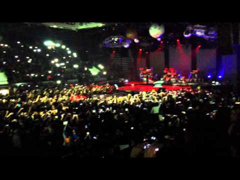 Videoclip de Cado (Live) — Biagio Antonacci