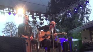 Eddie Vedder and SImon Townshend - WHO CARES