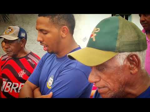 Folia de Reis da Água Limpa (Quilombolas), Município de FAINA - Goiás.Agradecendo a mesa.