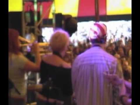 Mofunk - Hey Baby - Ashton Court 2002