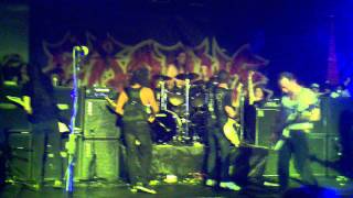 Metallica&#39;s Kirk Hammett joins Exodus on stage in Paul Baloff&#39;s Honor