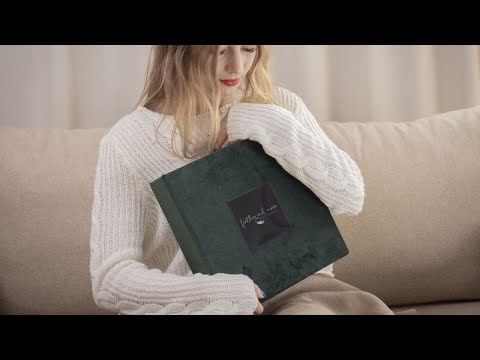 FolioBoxes - Portfolio Box with cut-out window cover in emerald green velvet textile