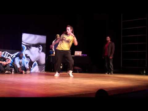 MVIP 2012 1/4 House 01 - Poule A - Clara vs Sonya