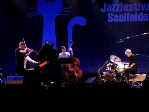 Sylvie Courvoisier - Mark Feldman Quartet - Jazzfestival Saalfelden, 2010-08-29 - Five Sense of Keen