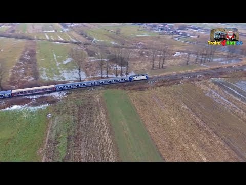 🚆[🅳🆁🅾🅽🅴 + UnderTrain]🚂 EPIC Train/Zug HORNS in a WINDY morning (Vol.52)