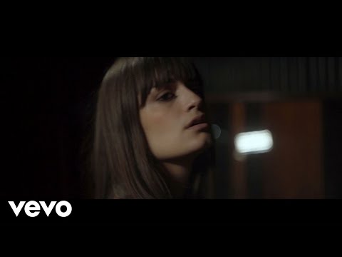 Videoclip de Eddy — Clara Luciani