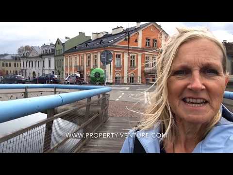 Krakow's footbridge over the Vistula, joins Kazimierz with Podgorze