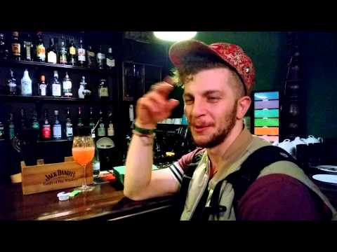 Macanache, artistul cu rime nelimitate (www.buhnici.ro)