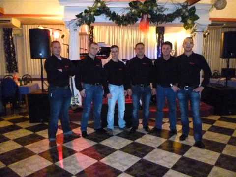 Show Band Remy- Kad procvatu jabuke, Kućo stara