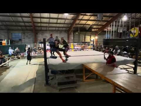 Redd Davis vs Chaos Child (TWA 4/12/2024)