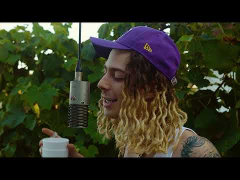 Dino Blunt - Danny Devito