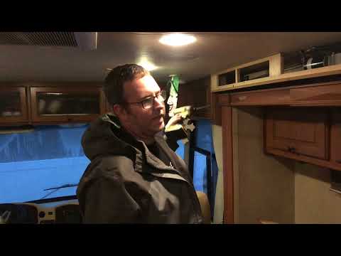How to Manually Operate  Rv Slide Out Mechanism on accuslide
