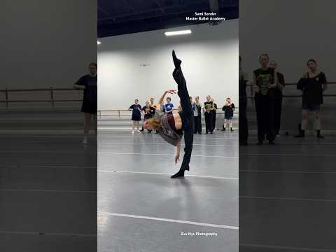 SHE ATE THAT 👏🏻👏🏻👏🏻👏🏻 #ballet #dancer #ballerina