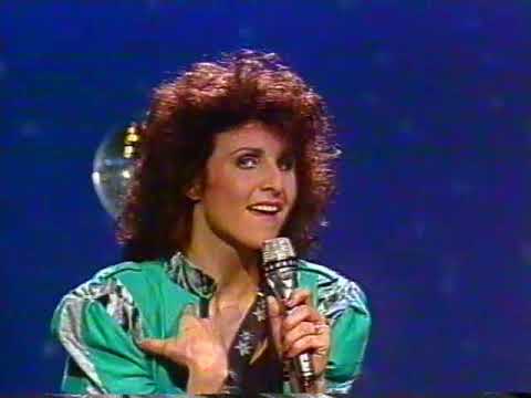 MARIELLA FARRÉ   Dancing in the Moonlight