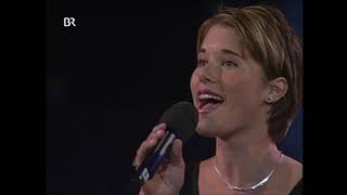 Riltons Vänner -  Blowin´ in the wind - Live 2002