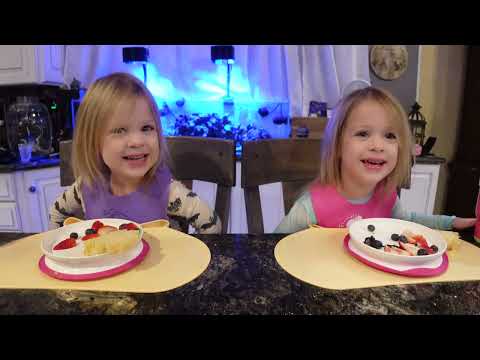 Twins try pandoro