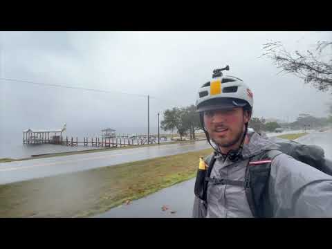 Florida Man Skates the State for Wildlife Conservation