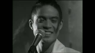 久保田利伸 - LA･LA･LA LOVE SONG with NAOMI CAMPBELL [Official Video]