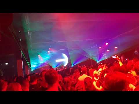 deadmau5 - Monophobia (feat. Rob Swire) (Metrik Bootleg, live at Liquicity Winterfestival)