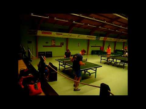 Tafeltennis  Robert Kruijt (Pecos) vs Frank Bervoets (Taverzo)